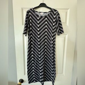 🖤Bundle 2/$10 NWOT LuLaRoe dress. Size S.